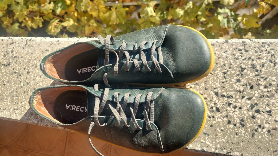 43 Addis Mens Vivobarefoot