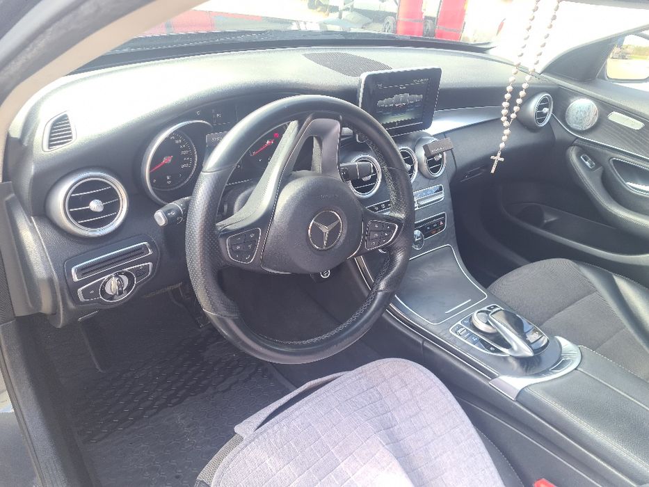 Vând sau schimb mercedes C clas 2015 motor 1.6d