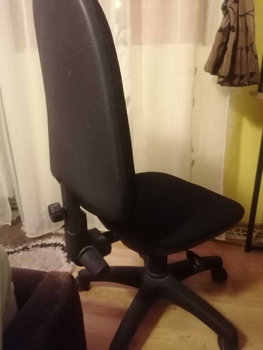 Vand avantajos super scaun birou rotativ