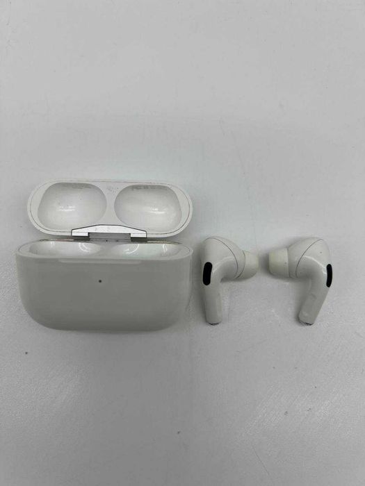 Apple AirPods Pro (белый)
