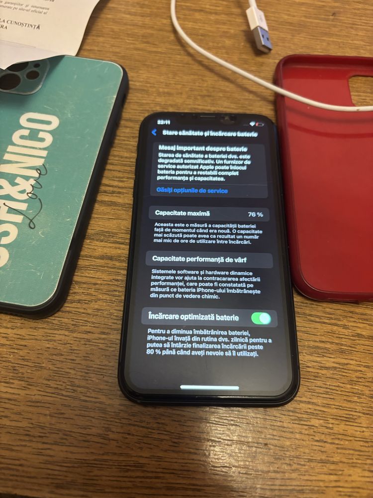 Iphone 11 la cutie +4huse