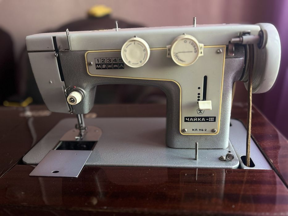 Швейная машинка Чайка 3