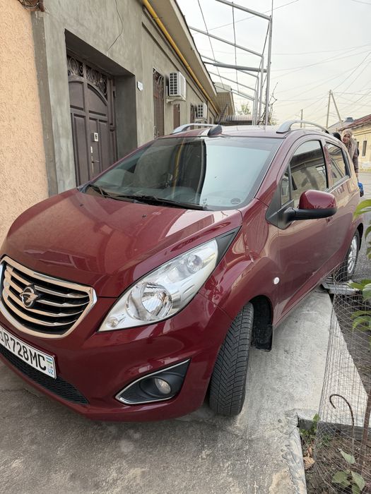 Spark avtamat srochna sotiladi