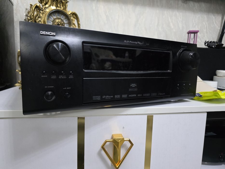DENON AVR-3808 ресивер сотилади. Холати жуда зур пульт бор.