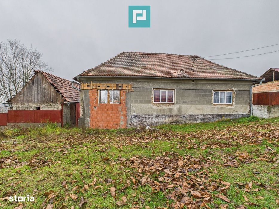 Casă cu 3 camere în localitatea Berindia, Arad