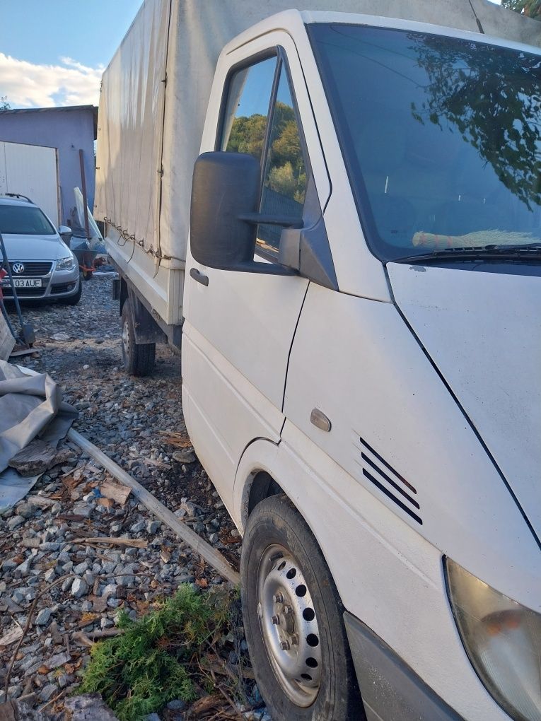 Vand urgent autoutilitara mercedes sprinter 208 2005 mator2.1 func per