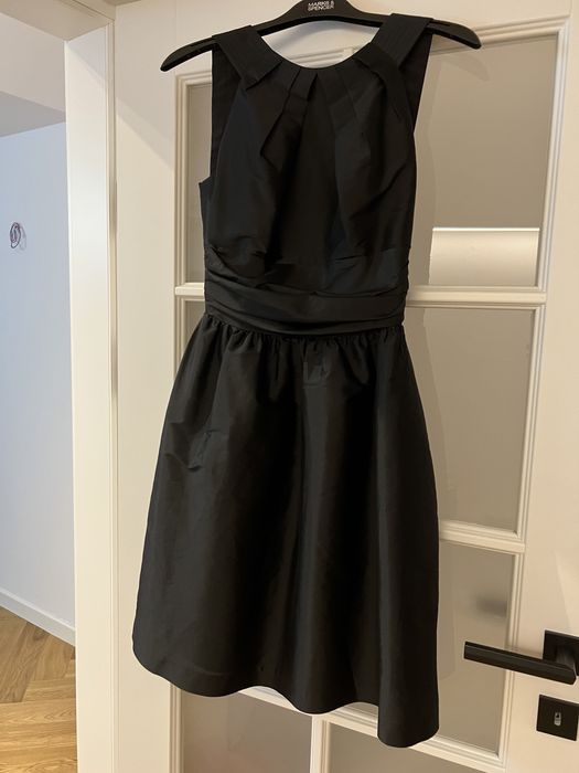 Rochie neagra eleganta