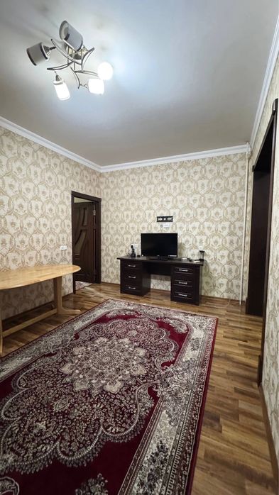 1 комнатная переделанная в2 (юнусабад 14)