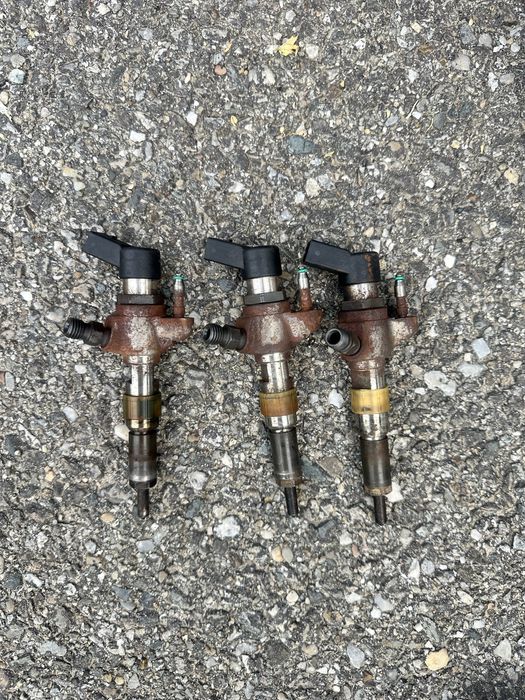 Injectoare Ford motor 1.6 diesel