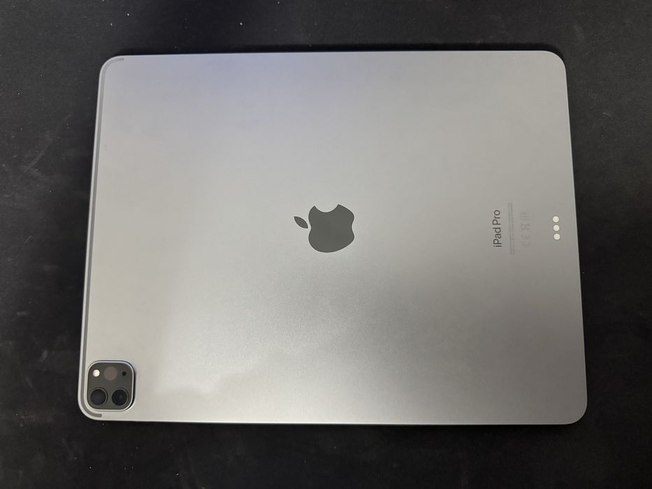 iPad Pro 12.9” M2 6th Generation