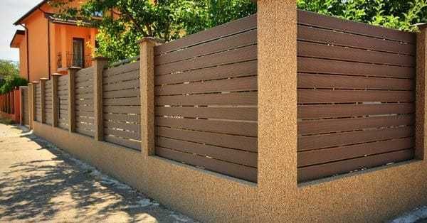 Garduri si porti din panouri stil jaluzele si alte modele disponibile