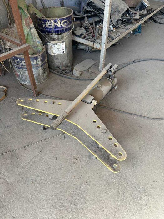 Svarka uchun uskunalar sotiladi.