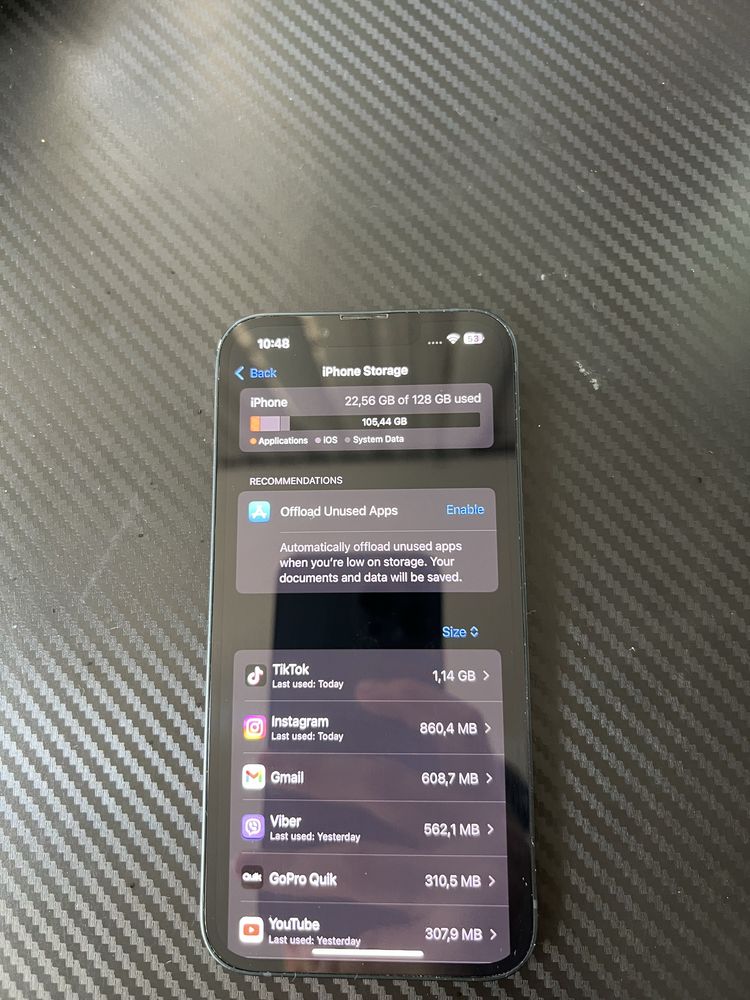 iPhone 13 Midnight – 128 GB, Battery Health 85%, с кутия и два калъфа