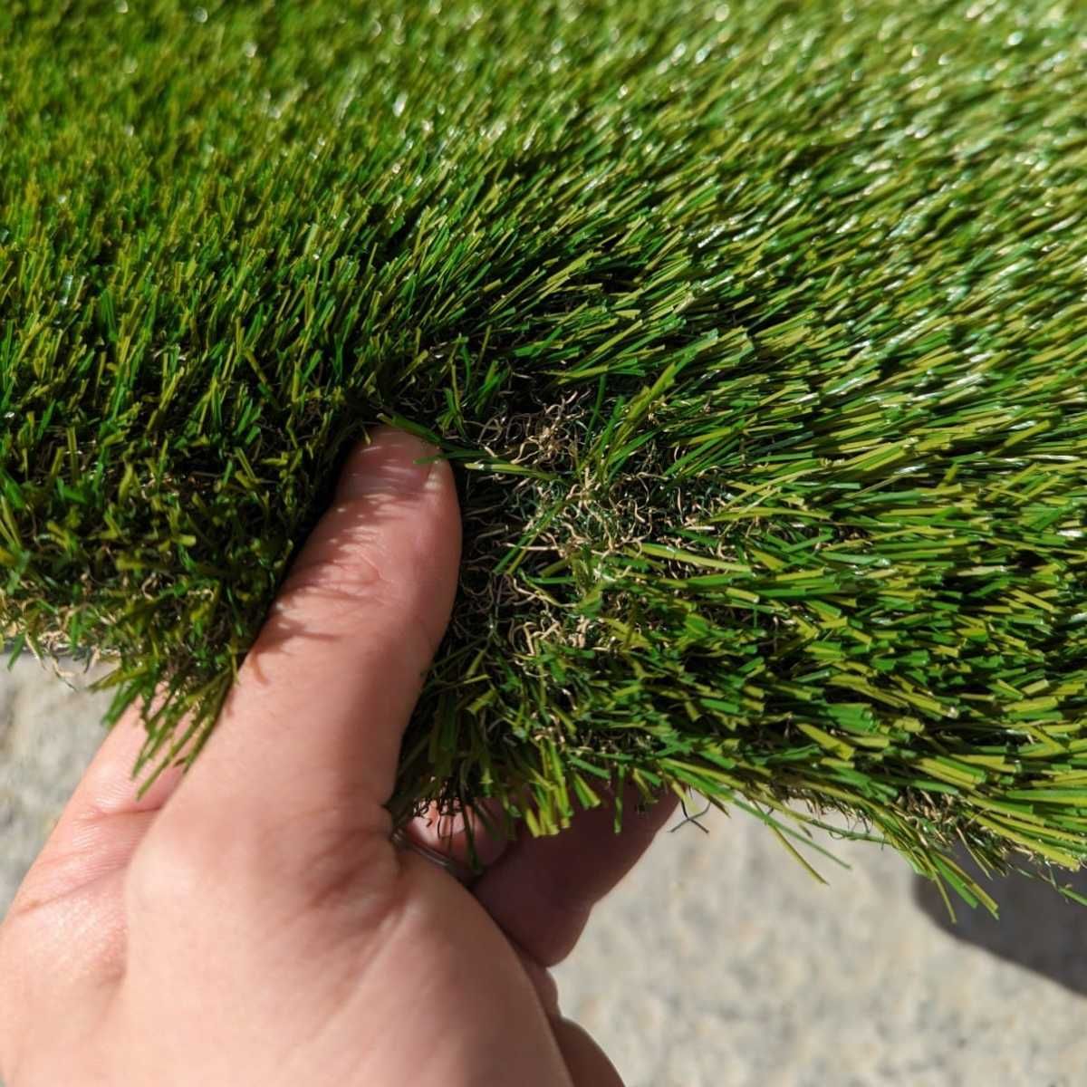 Gazon artificial verde decorativ, la metru, diverse lățimi (1/2/4 m)