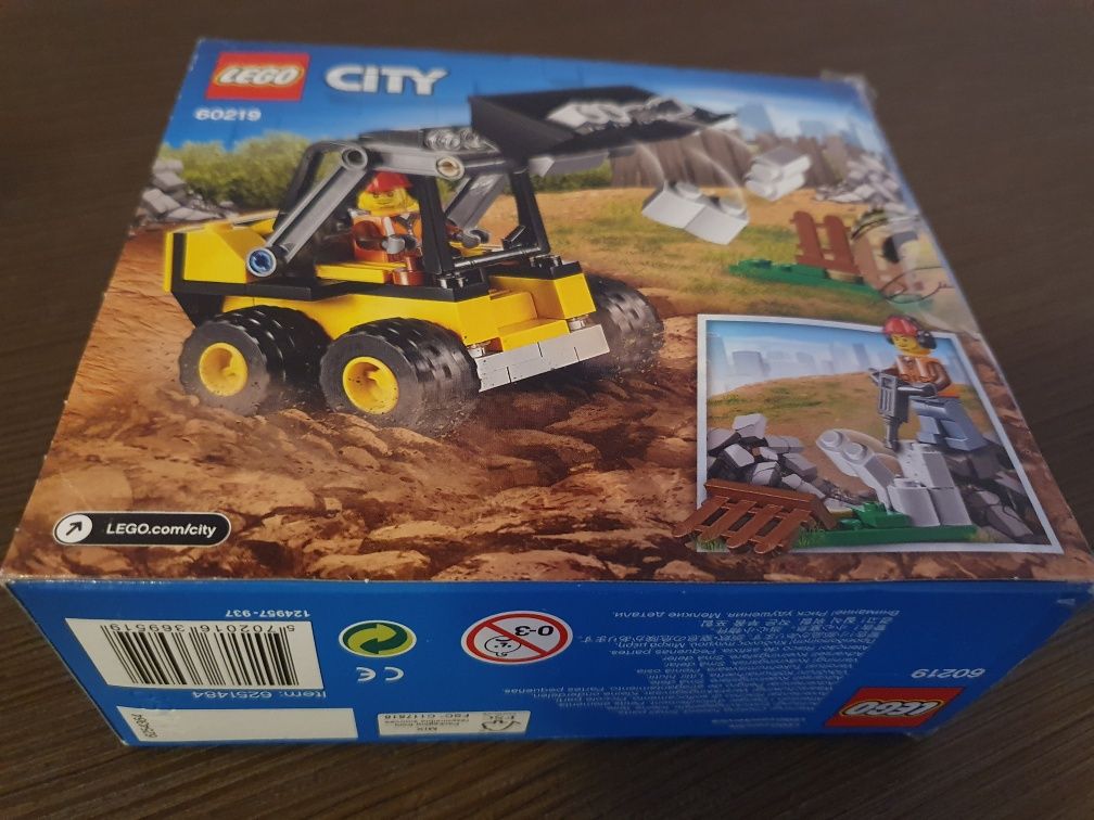 Lego City 60219 excavator