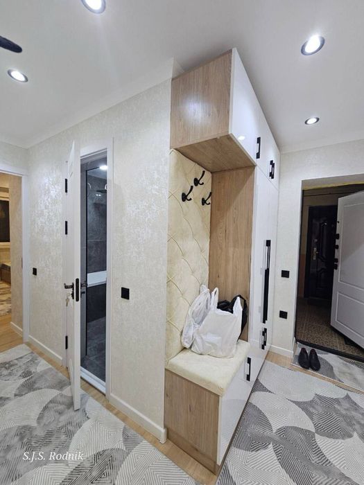 Квартира Кирпич Буюк Ипак Йули Макро, Додо Пицца