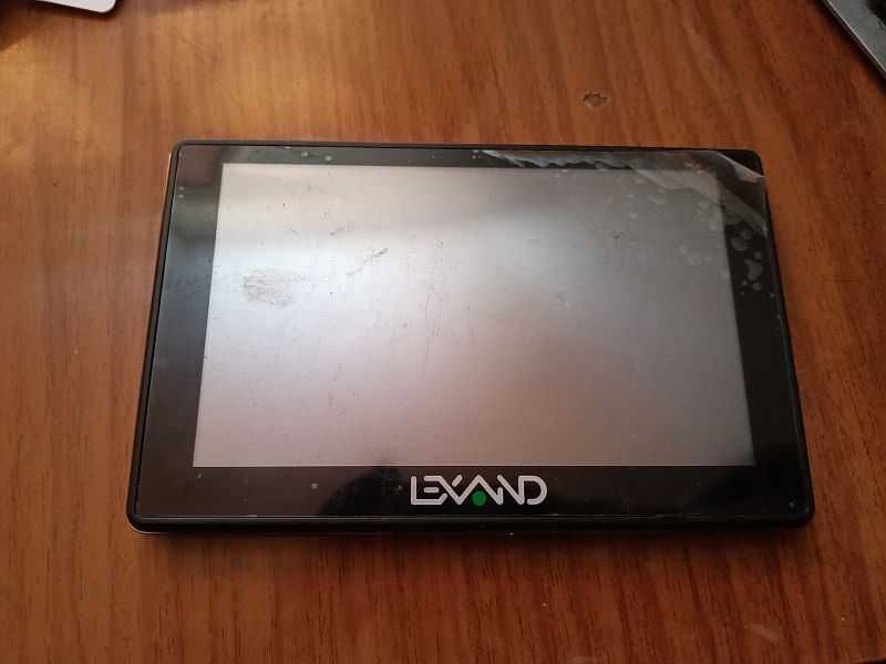 GPS-навигатор Lexand STR-5350 HD.