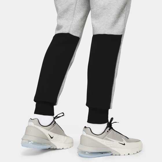 Nike Tech Fleece JGGR Спортно Долнище