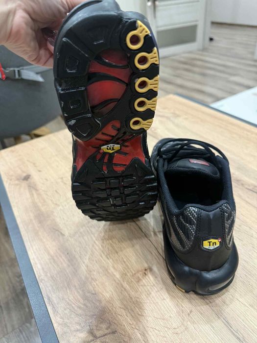 Маратонки Nike Air Max Plus TN
