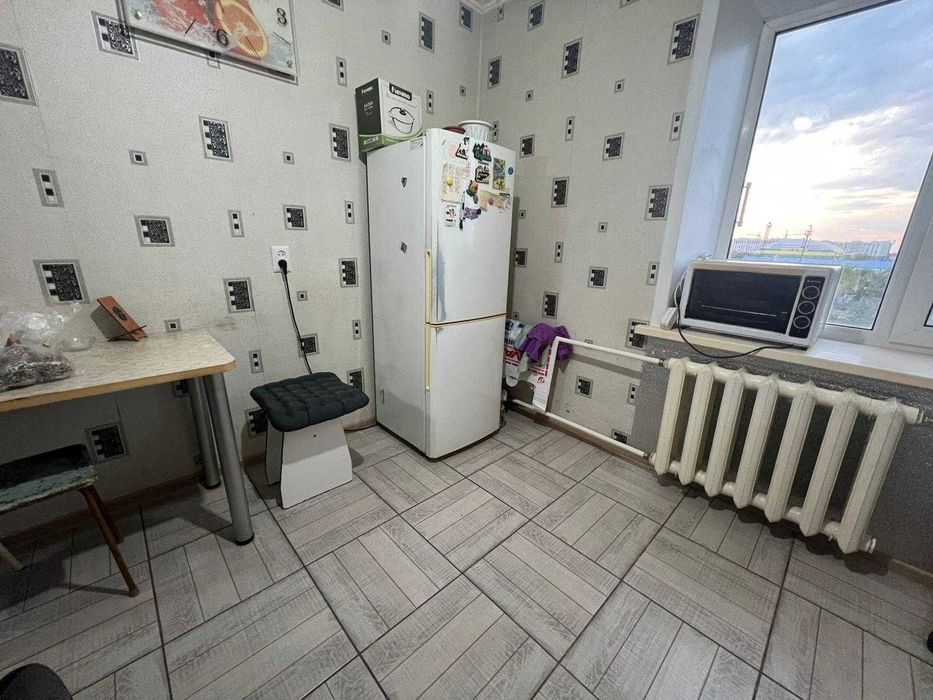 Продам 2 х комнатную квартиру Ж.Д. больница