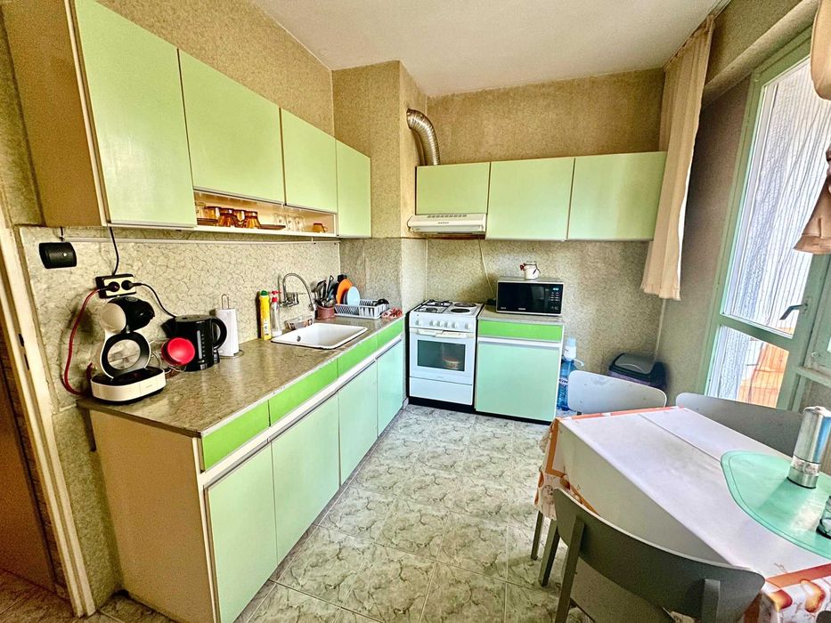 ТОП локация!Тристаен апартамент до Метростанция Балан и Парк Младост 3