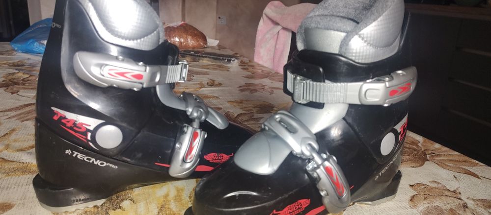 Детски ски обувки- 268 mm.