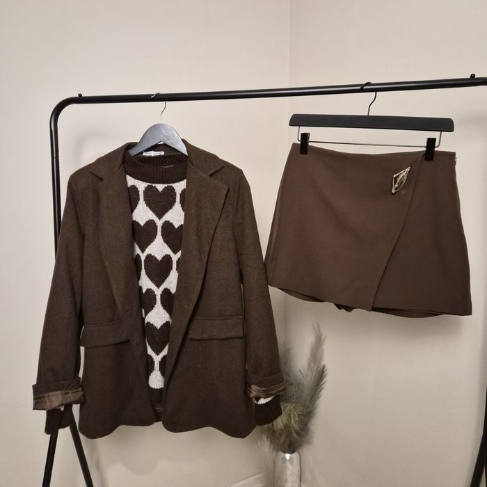 Пола-панталонки тип zara и пуловер