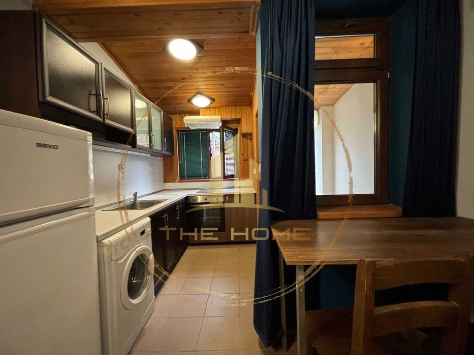 Дава се под наем Едностаен апартамент в Варна, Център - 30 кв.м за 300 € - Снимка #1