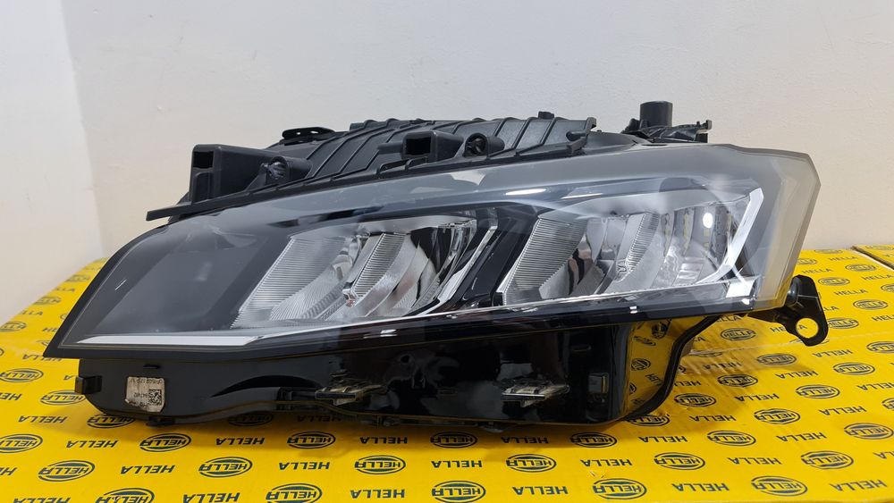 Far stanga full led Peugeot 308 3 III t10 2022