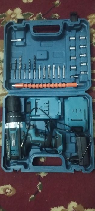 Шуруповёрт аккумуляторный