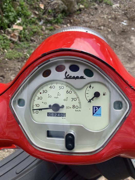 Vespa lx50 , an fabricație 2008 ,ofer transport la cerere