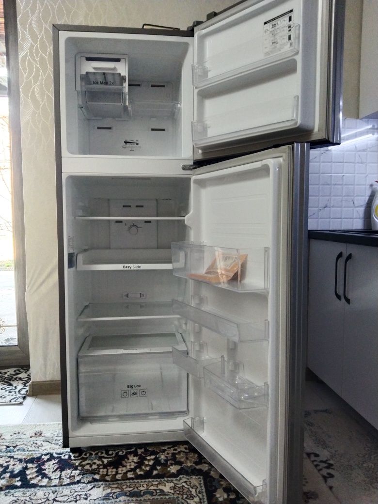 Продается холодильник Samsung