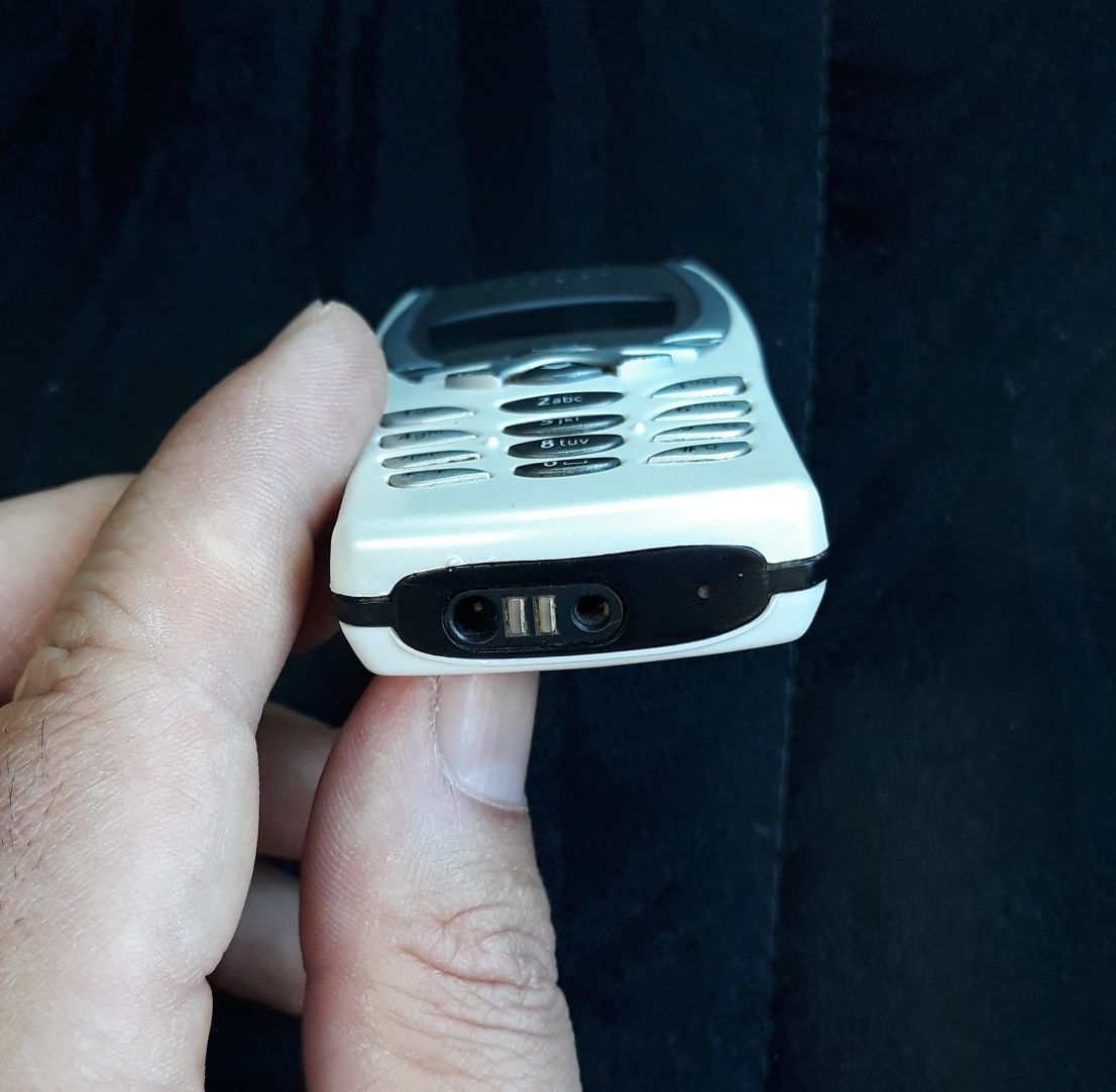 Nokia 8250 Нокиа