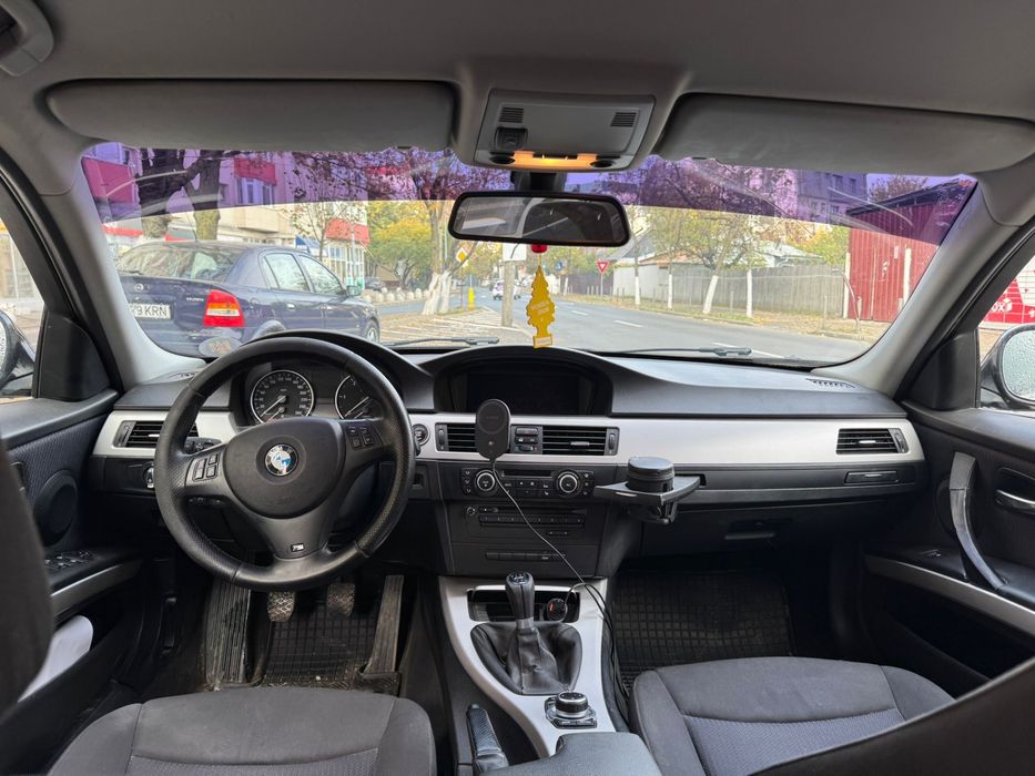 Vand/schimb Bmw seria 3 e90 facelift