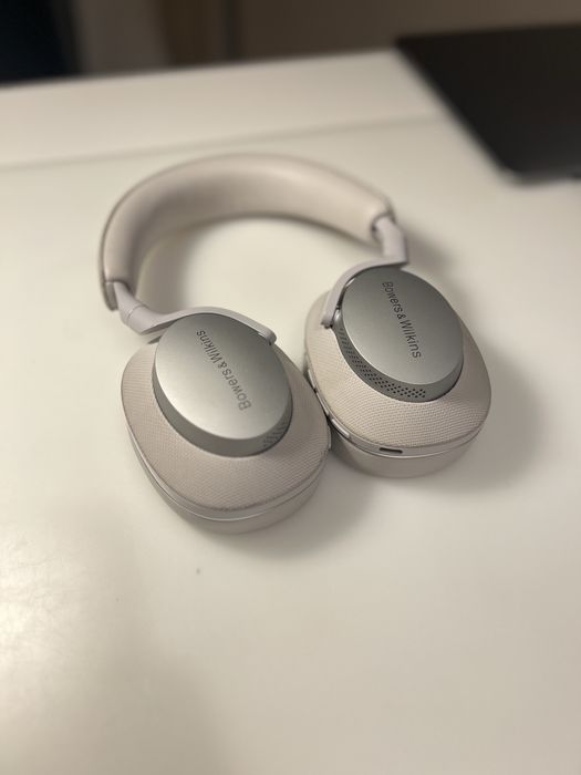 Bowers & Wilkins PX7 S2