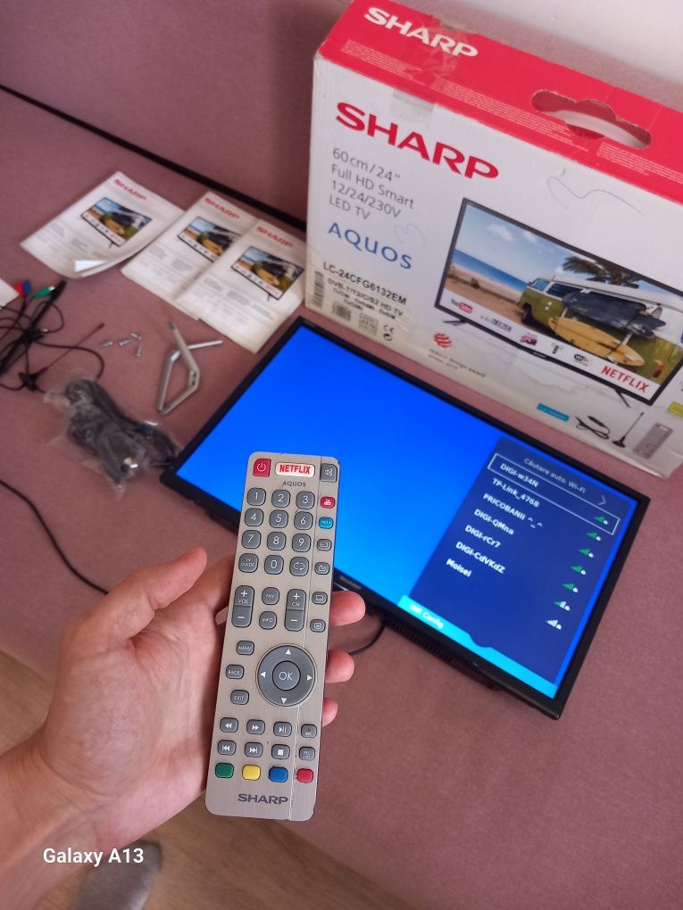 Televizor smart Sharp 60 cm