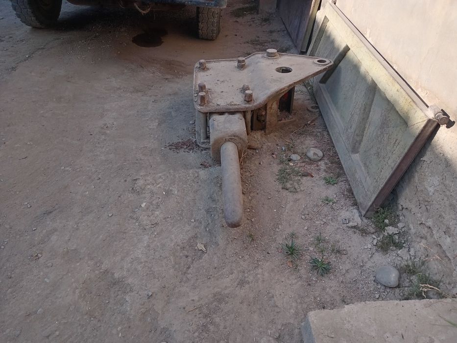 Отбойник для эксватора