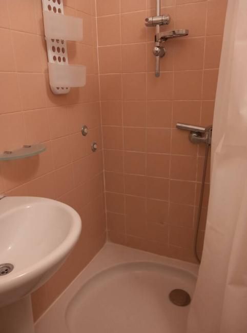 Дава се под наем Двустаен апартамент в Пловдив, Център - 50 кв.м за 400 € - Снимка #4