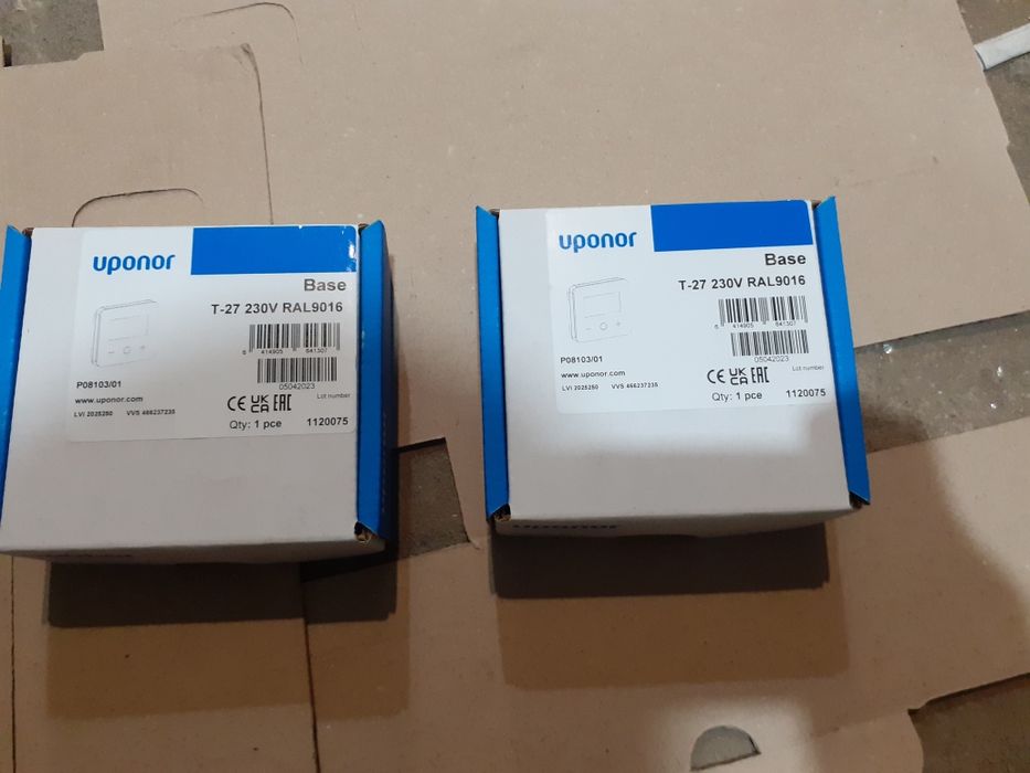 Termostat Uponor Base T-27 cu Fir Nou