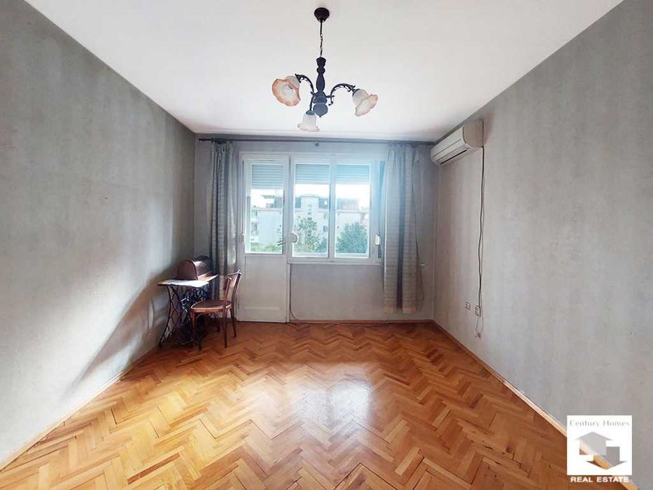 Продава се Четиристаен апартамент в Велико Търново, Център - 104 кв.м за 1616 €/кв.м - Снимка #11