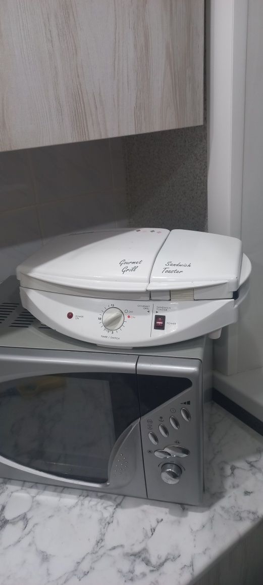 Продам грильницу