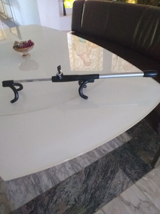 Antifurt de pus pe volan