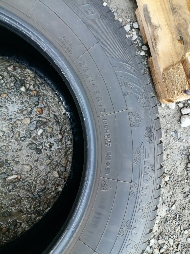 235 65 R 17 108 H DUNLOP ДОТ 2915