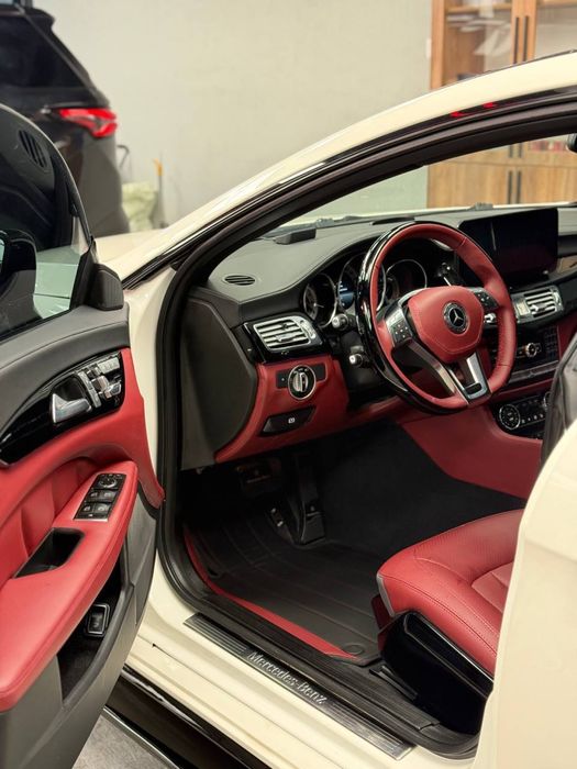 Mercedes-Benz CLS 550 W218 - Oq ( Beliy Jemchug) M278 - 4.7L