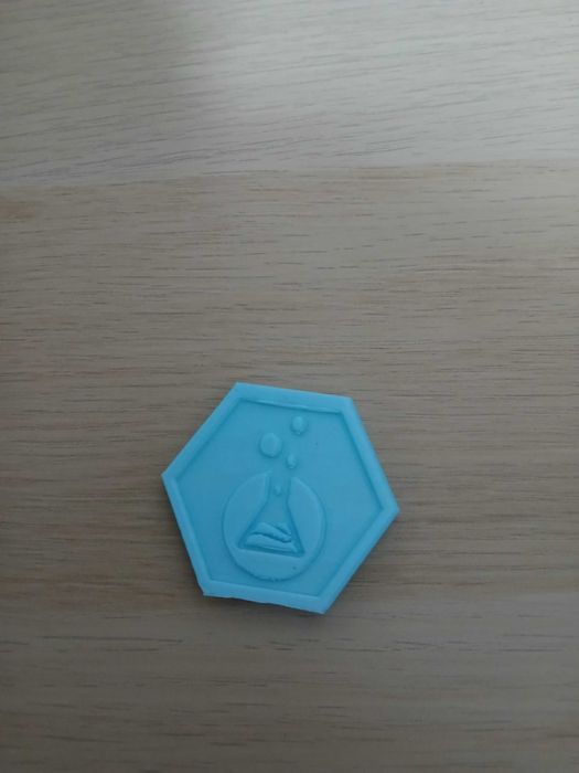 Продавам Labcoini