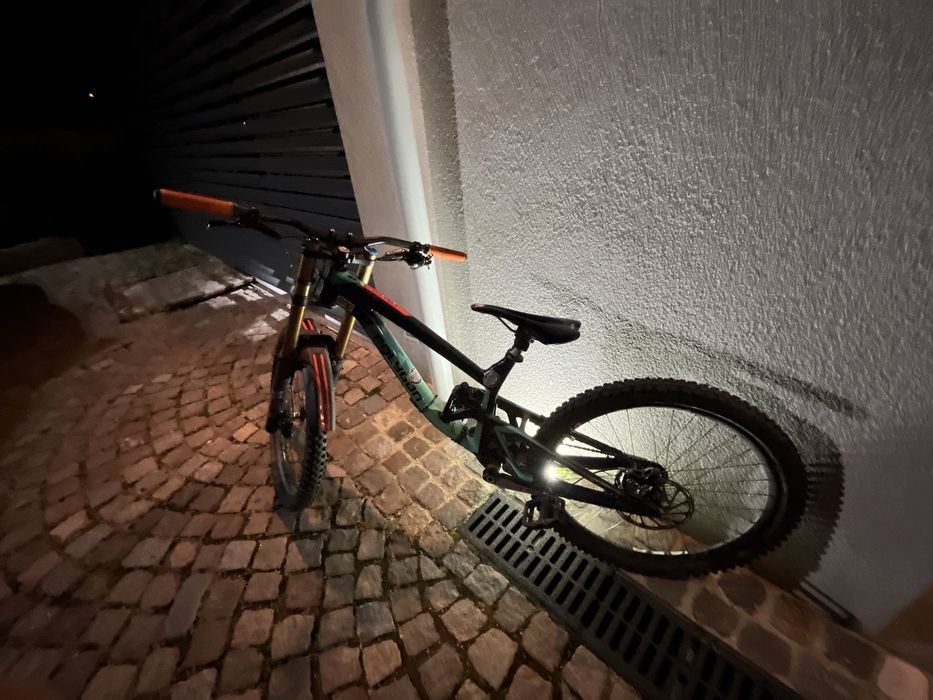 Polygon collosus dh9 2023