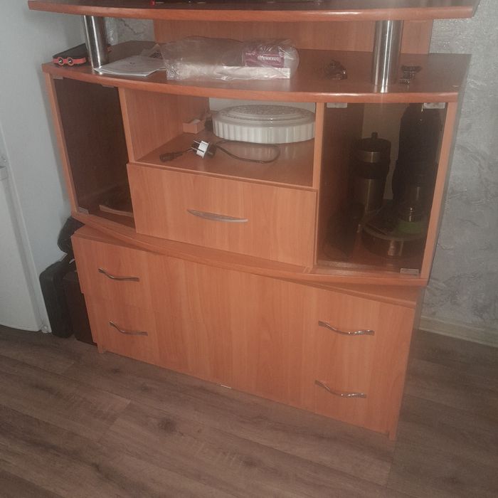 Мебель отдам даром