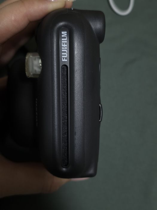 Fujifilm Instax Mini 11 — идеальное состояние!