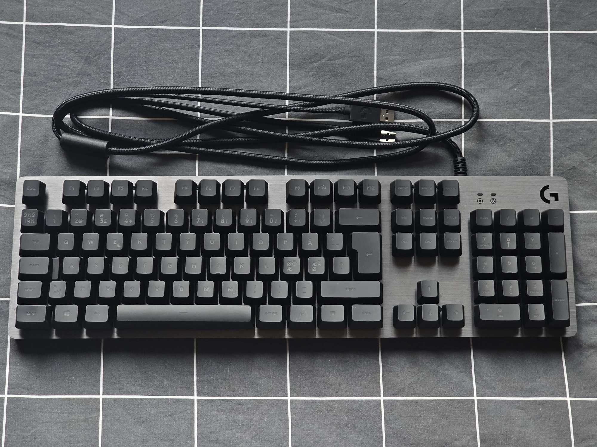 Logitech G512 Carbon – Механична геймърска клавиатура с RGB