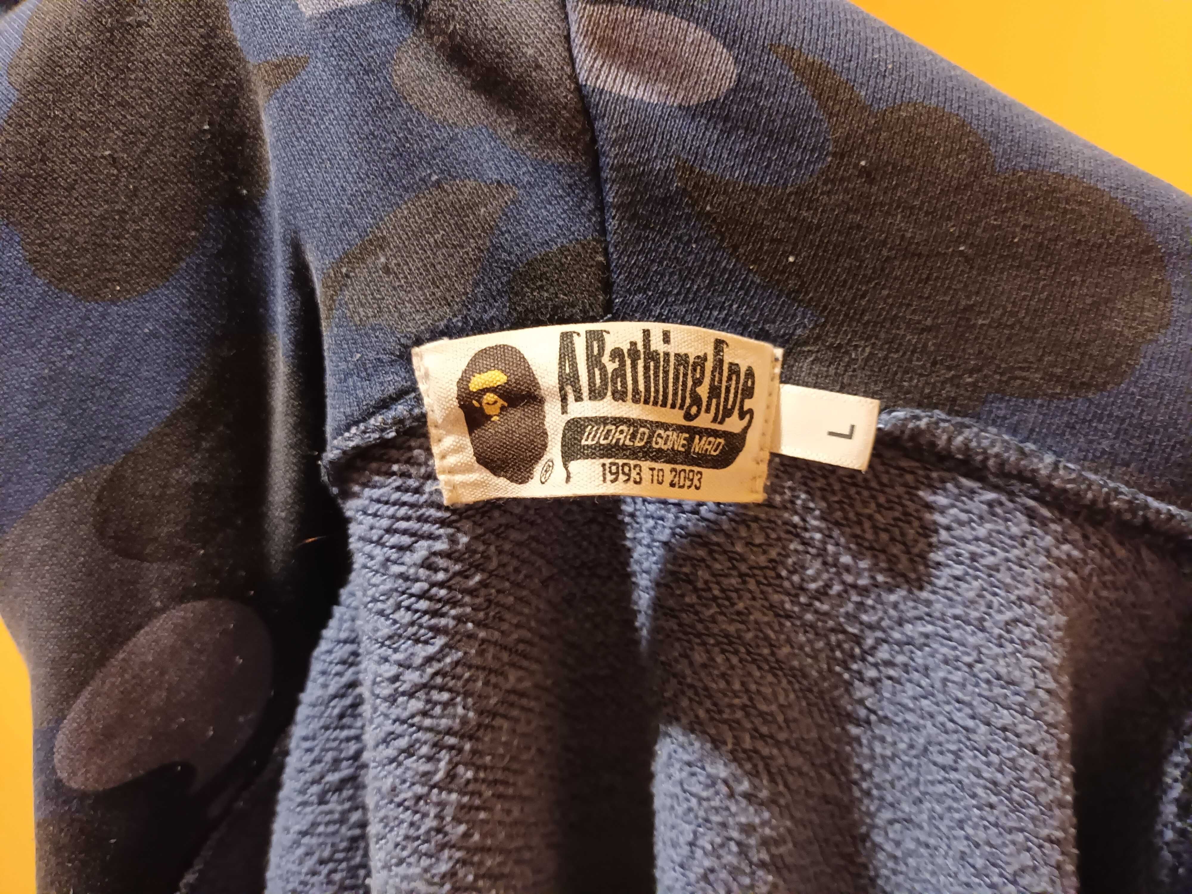 A bathing ape синьо hoodie